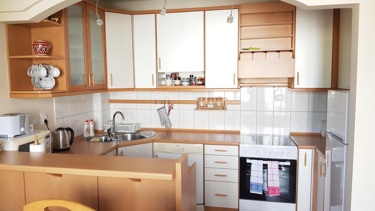 Golden Delight Central Apartment Скопье Экстерьер фото