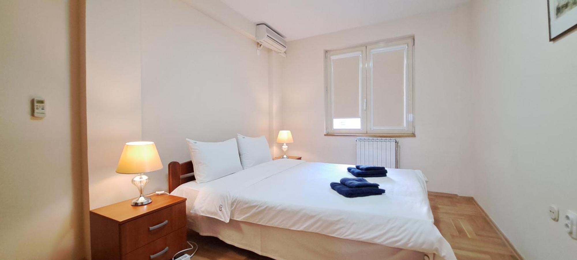 Golden Delight Central Apartment Скопье Экстерьер фото